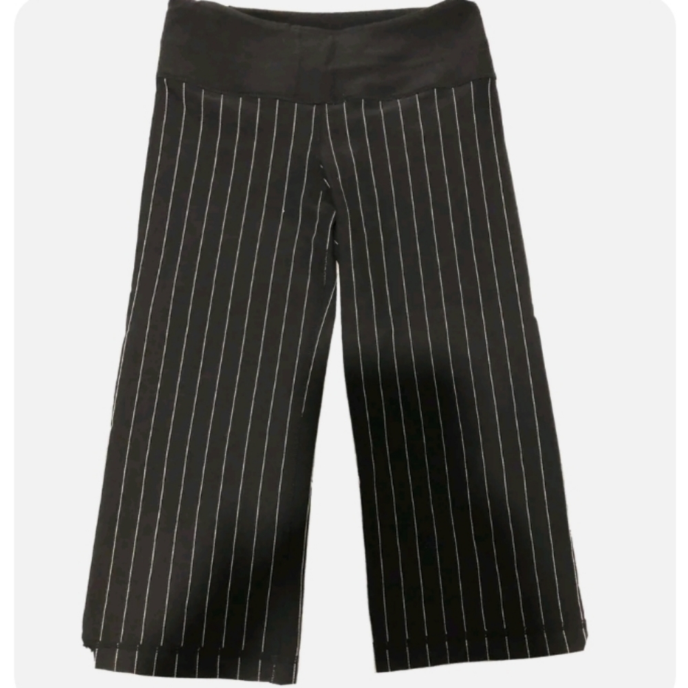 Lululemon Clam Digger Women's sz 6 Crop Legging pants Pinstripe Black Yoga Capri